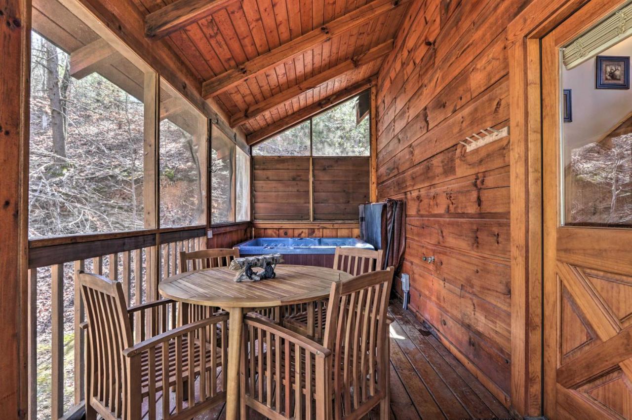 Cozy Cabin With Hot Tub In The Heart Of Pigeon Forge Villa Exteriör bild